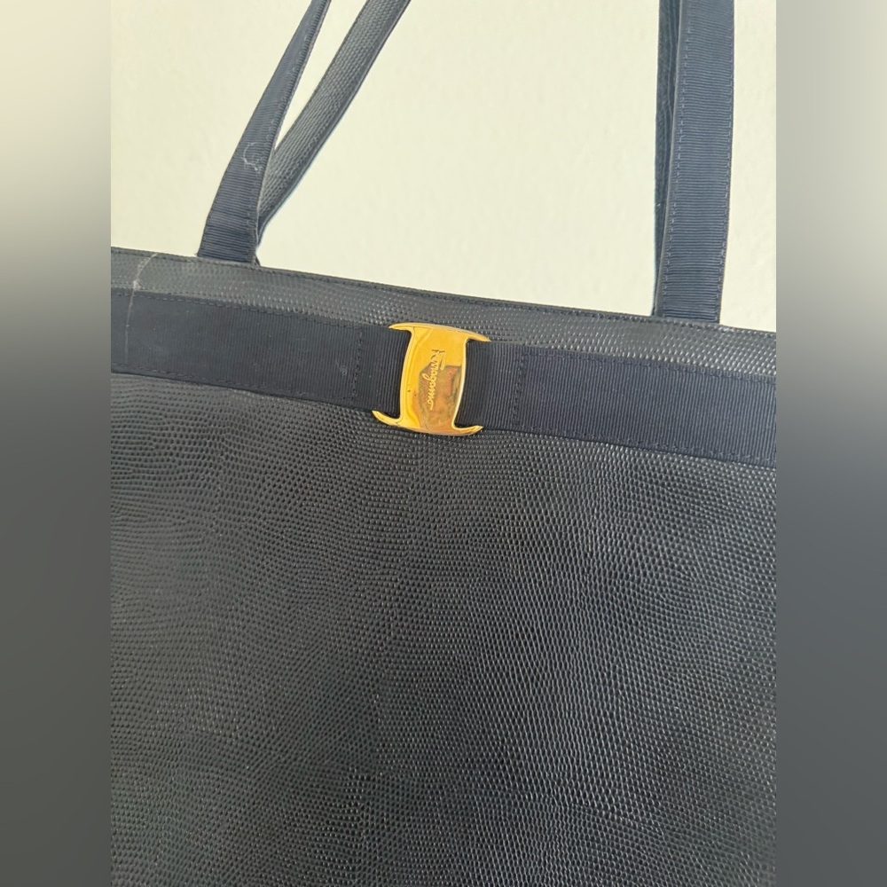 Ferragamo lizard embossed tote - Picture 3 of 6